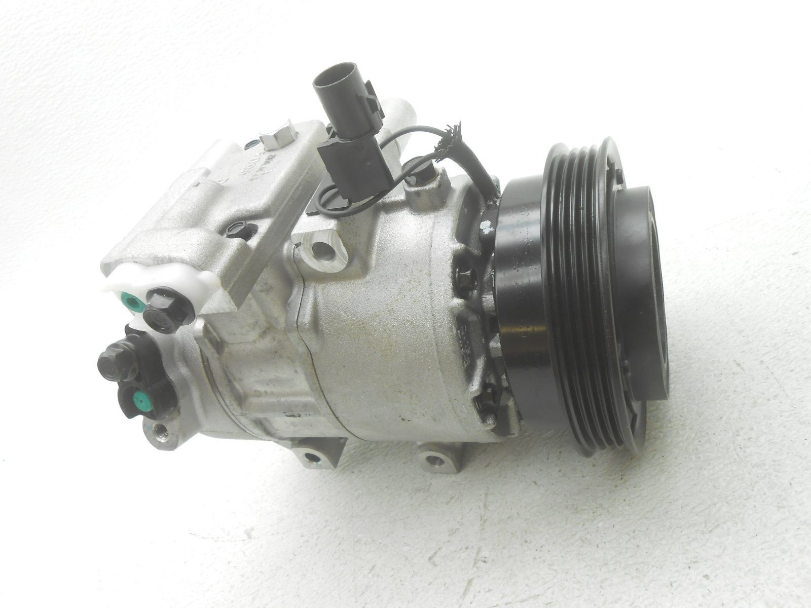 97701-2F130 COMPRESSOR