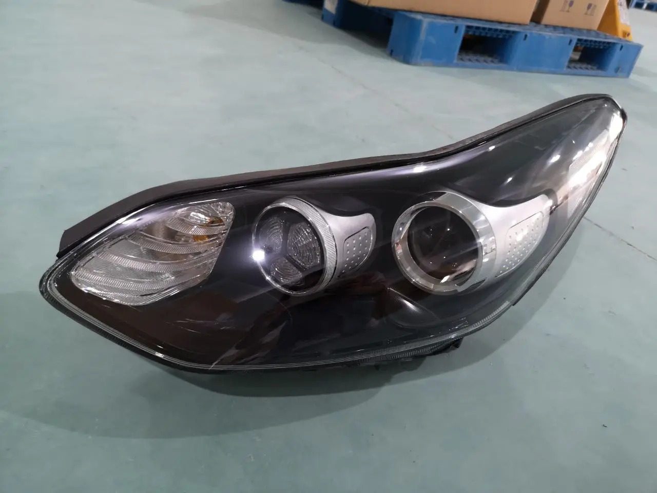 92101-D9000 HEAD LAMP